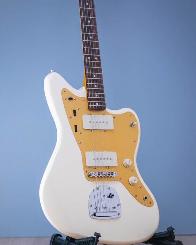 Squier J Mascis Jazzmaster with Laurel Fretboard 2018 - Present - Vintage White image 1