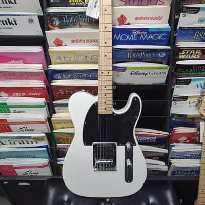 Fender Squier Telecaster Guitar - White image 2
