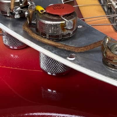1961-1962 Fender Duo-Sonic SunBurst (#549) Original Vintage Finish/Body+Case image 10