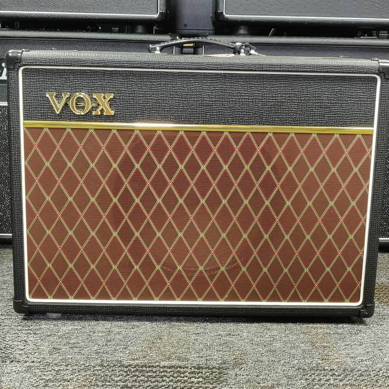 Vox AC15C1 Custom 2-Channel 15-Watt 1x12" Guitar Combo w/Greenback image 1