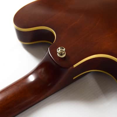 Epiphone Jack Casady Signature Bass Fretless - Aged Royal Tan image 10