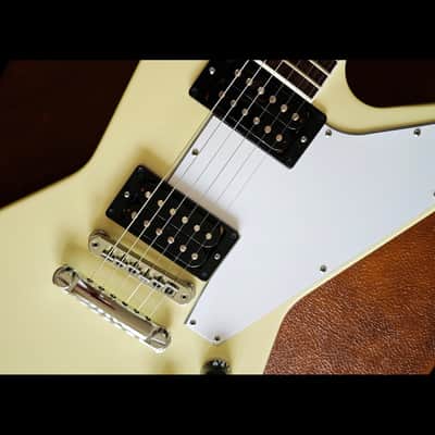 Gibson '70s Explorer 2023 - Classic White image 8