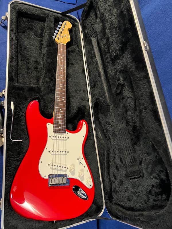 Fender American Standard Stratocaster with Rosewood Fretboard 1987 - 1988 - Torino Red image 1