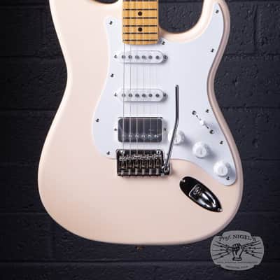 Tokai AST-423 Goldstar HSS Shell Pink MIJ Ash Body Maple Neck image 4