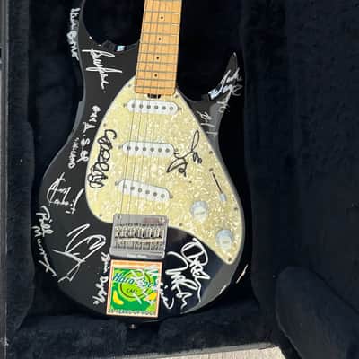 Ernie Ball Music Man Silhouette Special – Multi-Signed Hard Rock Cafe 25 Years of Rock Charity Guitar w/ Hard Case image 25