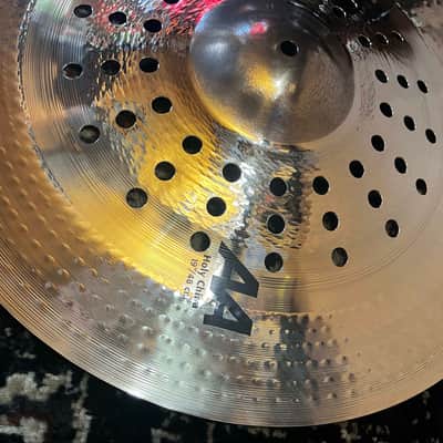 (MINT) Sabian 19" AA Holy China Cymbal - Brilliant image 2