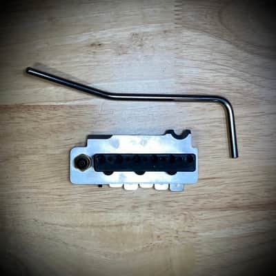 Gotoh / Wilkinson VS100N Tremolo for S-style Guitars - Chrone image 4
