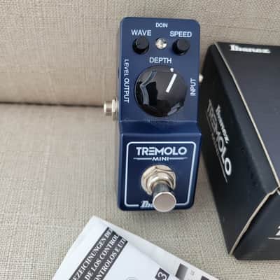 Ibanez Tremolo Mini pedal with box image 2
