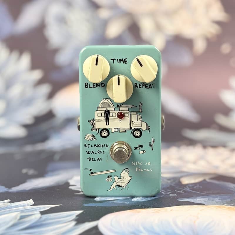Animals Pedal Relaxing Walrus Delay Used image 1