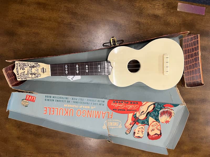Flamingo Ukelele with box 1950s image 1