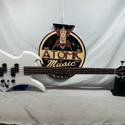 Burny Mockingbird 4-String Electric Bass imagen 1