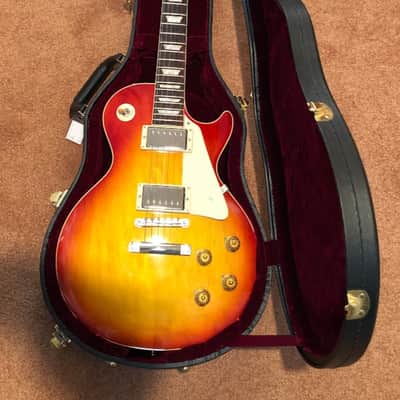 Gibson Les Paul Classic Custom 2001 - Sunburst image 1