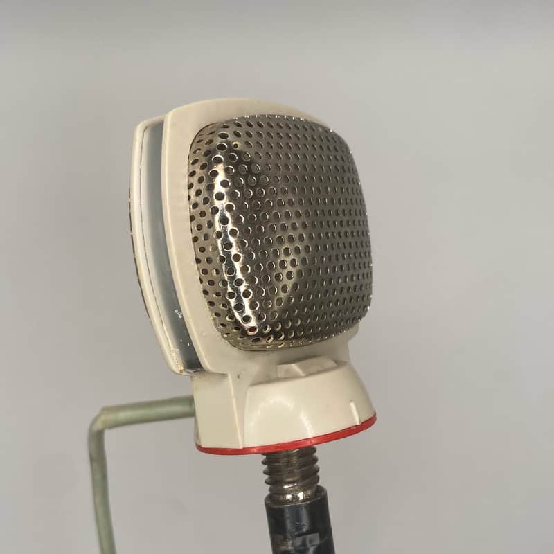 REFURBISHED Grundig GDSM 202 MONO Dynamic Microphone 1960s - White image 1