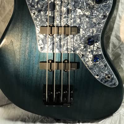 Warmoth Jazzmaster  Bass 4: BLUE Beauty image 5