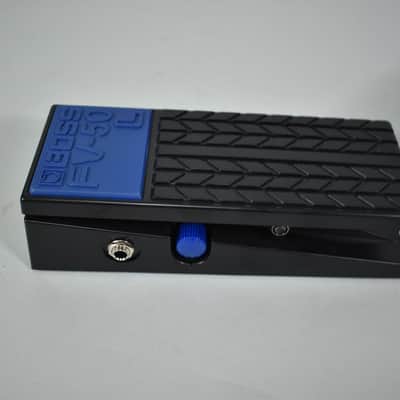 Boss FV50L Stereo Volume Effects Pedal image 5