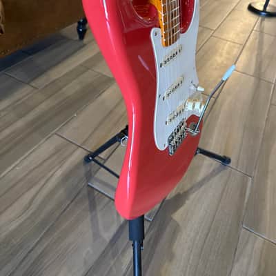 FENDER 1999 50'S CLASSIC SERIES STRATOCASTER CUSTOM FIESTA RED image 11