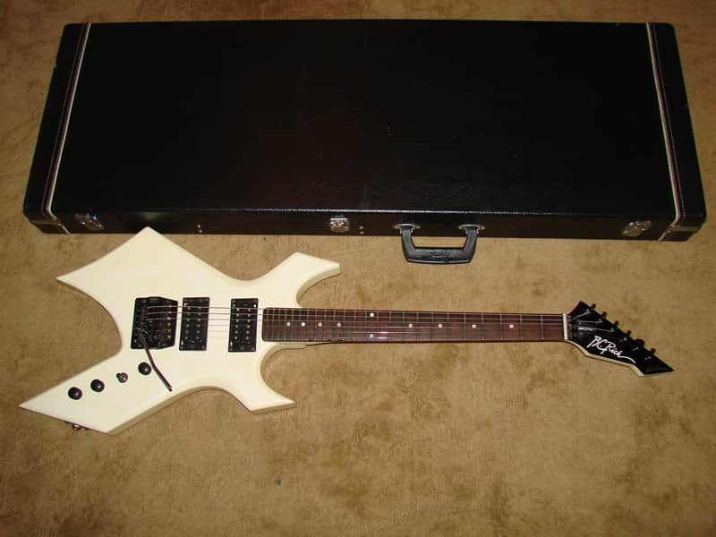 B.C. Rich n.j. warlock 1980's White electric guitar made in japan