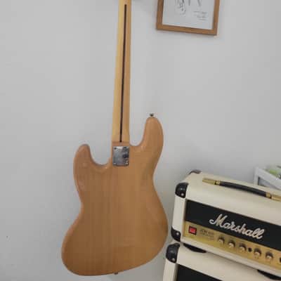 Squier Classic Vibe 70's Jazz Bass with DiMarzio pickups image 2