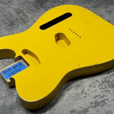 Real Life Relics Tele® Telecaster® Body Double Bound Aged Grafitti Yellow image 4
