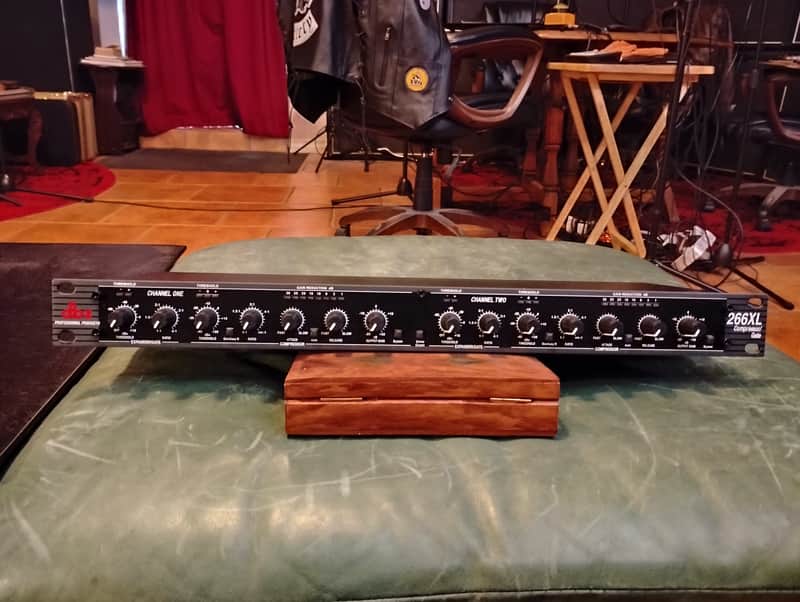 dbx 266XL Stereo Compressor / Gate 2010s - Black image 1