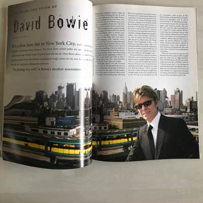 the Perform Songwriter DAVID BOWIE  2003  multi colored image 3
