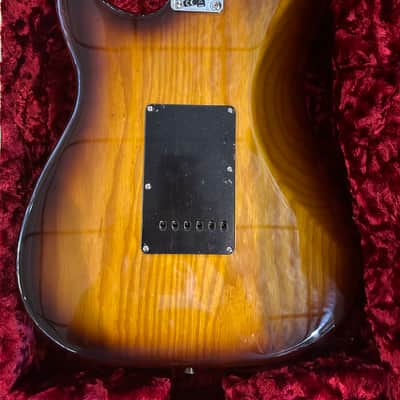 Fender Suona Stratocaster Thinline Violin Burst / 7lbs. 0.5 oz. #US23066201 image 3