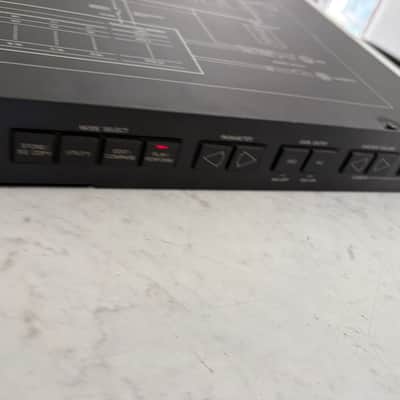 Yamaha TX81Z Rackmount FM Tone Generator 1987 - 1988 - Black image 4