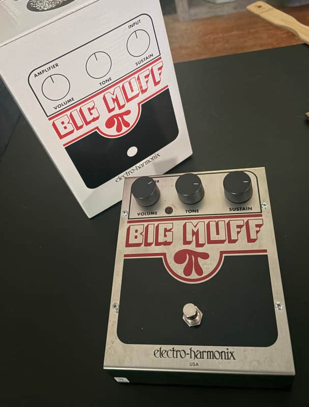 Electro-Harmonix Big Muff Pi 2000 - Present - Silver / Black / Red image 1