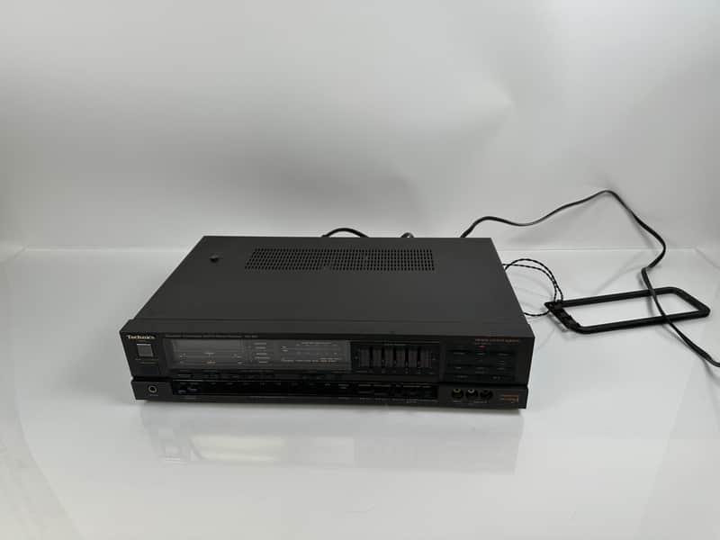 Technics SA-390 Quartz Synth AM/FM Stereo Receiver image 1