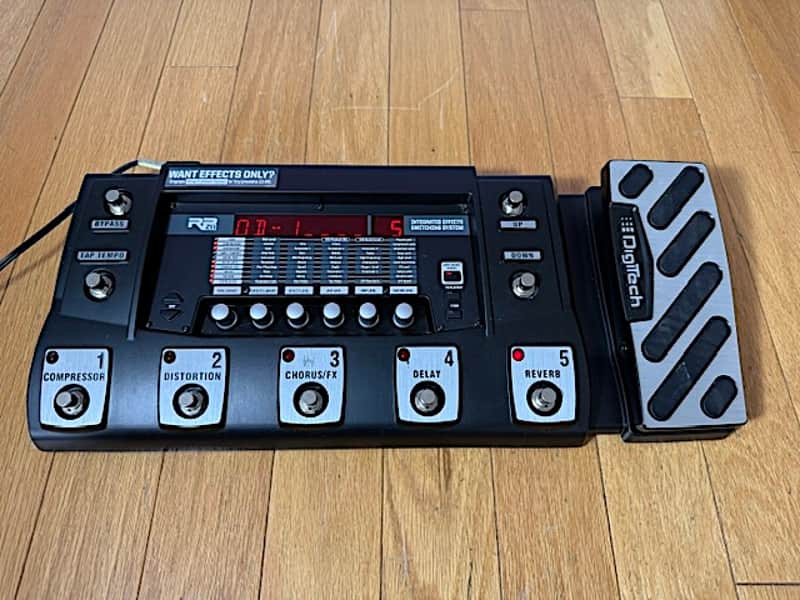 Digitech RP500 Multi-Effects Switching System & USB Recording