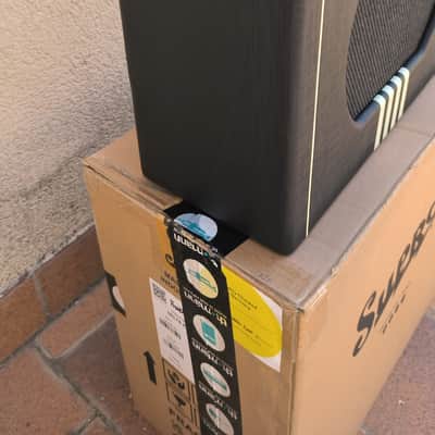 Supro 1822R Delta King 12 15-Watt 1x12" Guitar Combo 2021 - Present - Black / Cream Stripes image 5