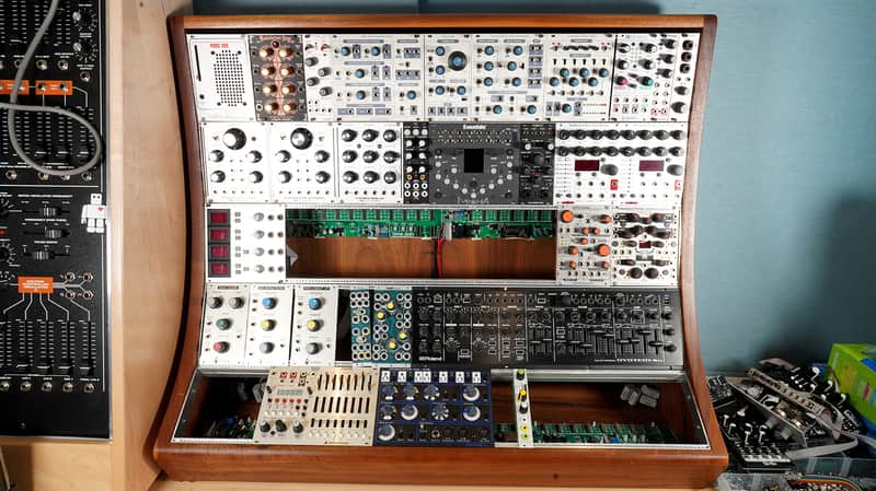 Goike 15 U Walnut Curved Cabiet 2019 - Walnut - Intellijel image 1