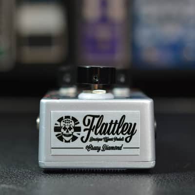 Flattley Guitar Pedals Crazy Diamond 2021 - Present - Silver / Rainbow Graphic image 2