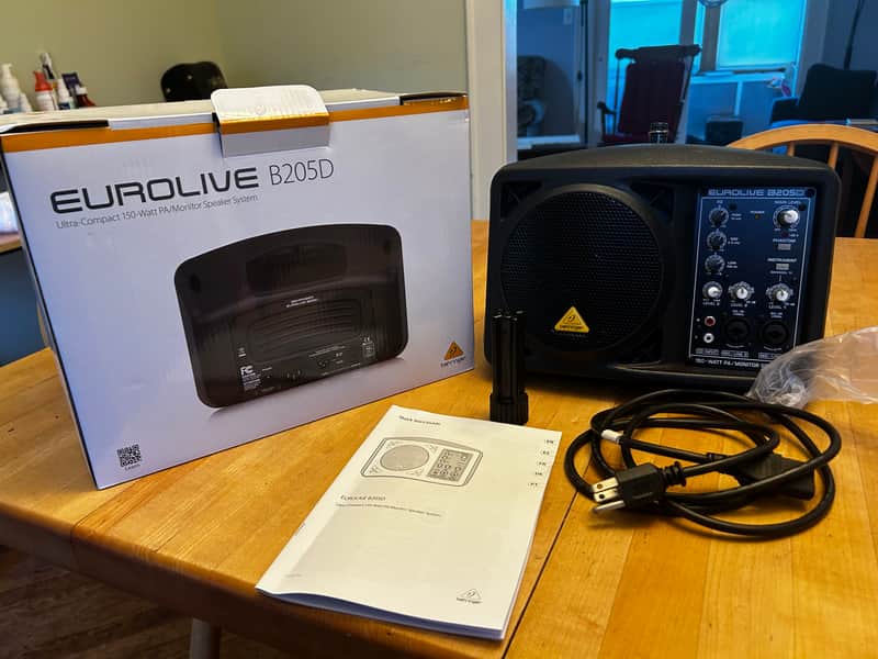 Behringer Eurolive B205D 150-Watt Active PA / Monitor Speaker 2012 - Present - Black image 1