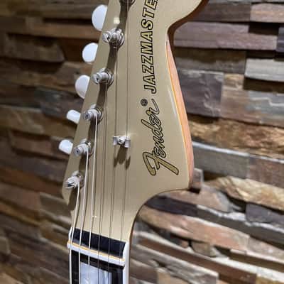 Fender Jazzmaster (MIM) – Serial Number: MX23014556 2023 - Solid alder with metallic gold finish image 6