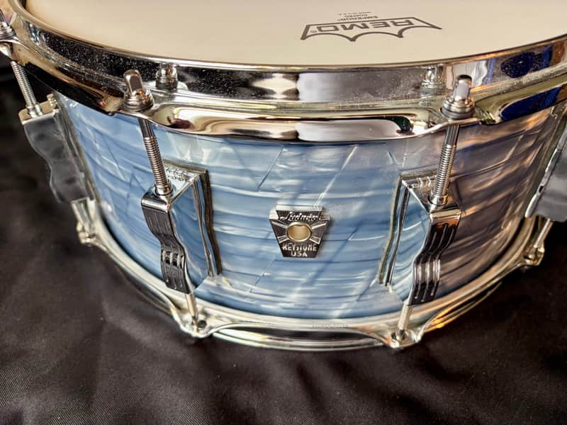 Ludwig Keystone Hybrid 6.5" x 14" Snare (LKS764XX52) - Sky Blue Oyster image 1