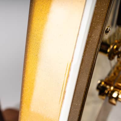 Gibson Modern Flying V , Gold Prism | Demo image 8