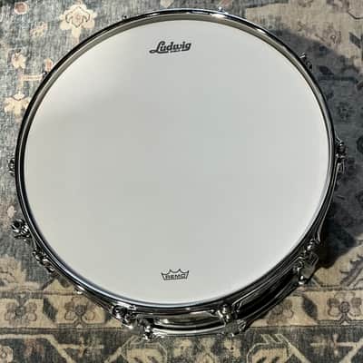 Ludwig Classic Maple Snare Drum - 6.5 inches x 14 inches, Hybrid Black Sparkle image 14
