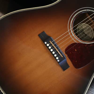 2012 Gibson J-45 Custom Dreadnought Acoustic Guitar Sunburst + OHSC image 4