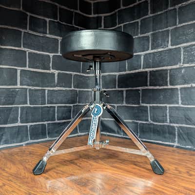 DW 3000 Series Drum Throne • Round Top • Stable, Comfortable, Gig‑Ready image 3
