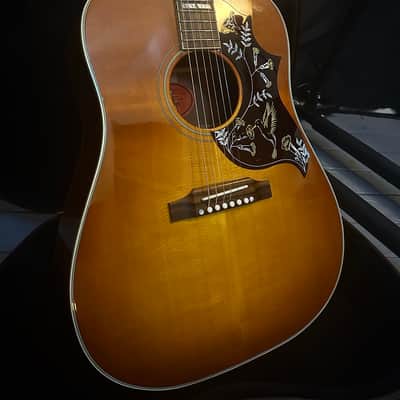 Gibson Hummingbird Figured Back 2019 - 2025 (Heritage Cherry Sunburst) image 10