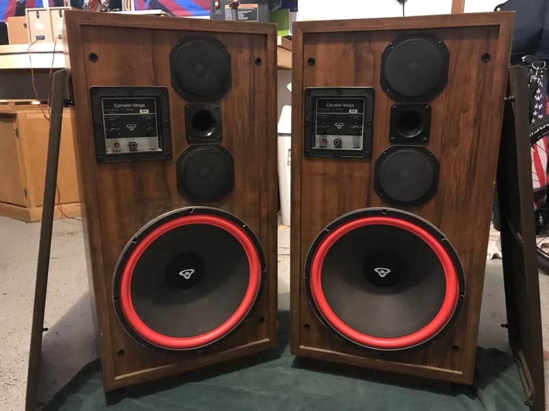 Cerwin Vega D-9 Walnut 15" beautiful vintage 350 watt floor standing stereo speakers image 1