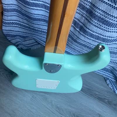 Fender Vintera II 70's Stratocaster and gig bag Rosewood Fingerboard Surf Green image 7