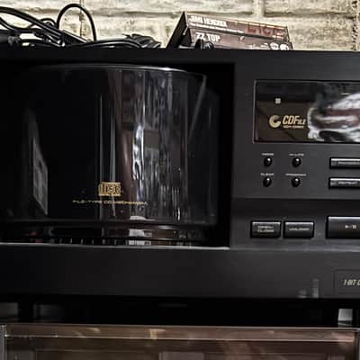 Pioneer PD-F908 1999 - Black image 1