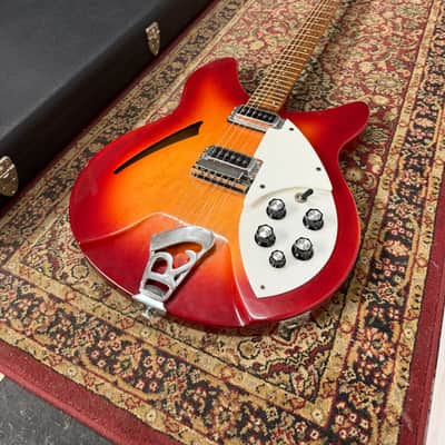 Rickenbacker 330 1991 - Fireglo