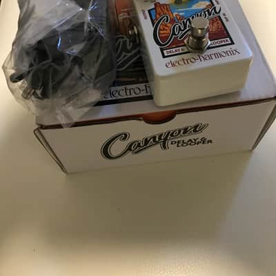 Electro-Harmonix Canyon 2017 - Present - White image 1