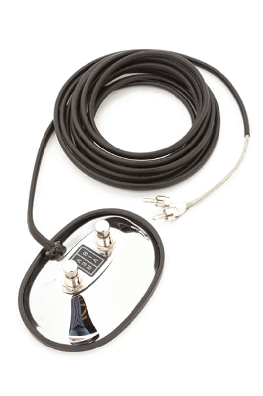 Fender 2-Button Vintage-Style Footswitch Vibrato/Reverb On/Off with RCA Jacks image 1