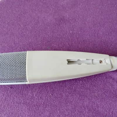 Sennheiser MD 421-N Cardioid Dynamic Microphone image 9