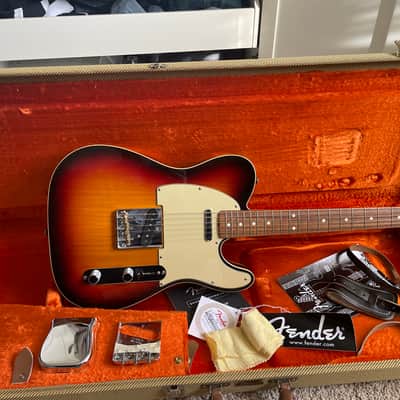 Fender American Vintage Reissue 62 Custom Telecaster 2007 - 3 tone sunburst image 2