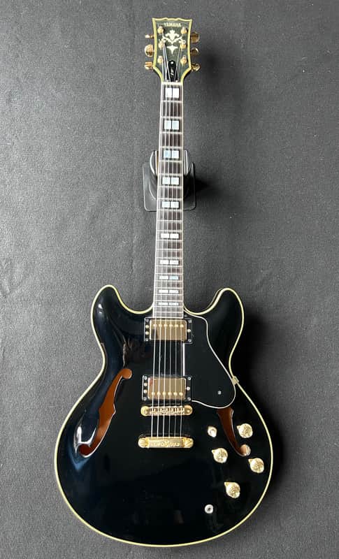 1983 Yamaha SA-2100 Semi-Hollow Electric Guitar – Black – Made in Japan – Original Hard Case image 1